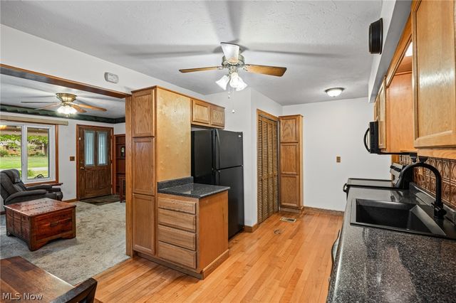 1973 Pinewood Drive, Brunswick, OH 44212