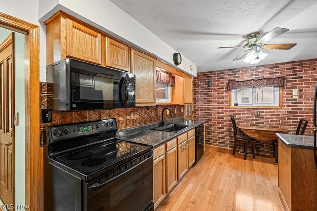 1973 Pinewood Drive, Brunswick, OH 44212