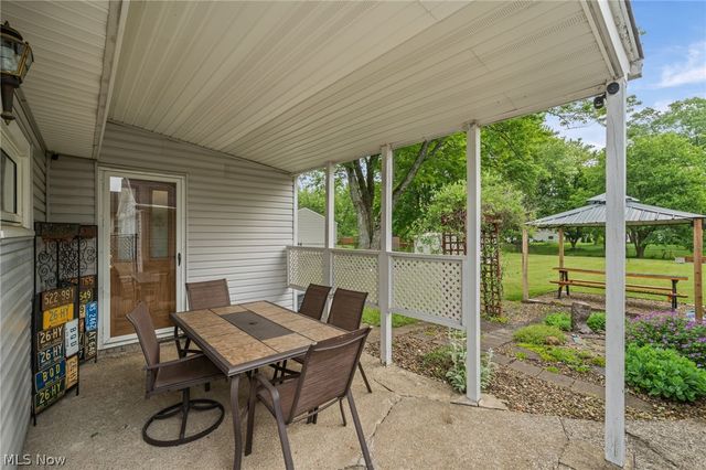 1973 Pinewood Drive, Brunswick, OH 44212