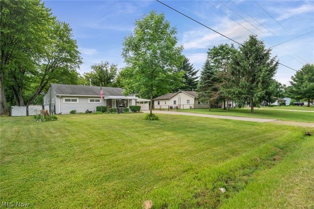 1973 Pinewood Drive, Brunswick, OH 44212