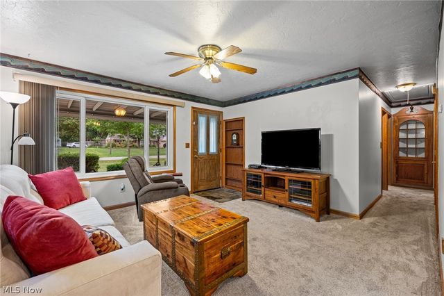 1973 Pinewood Drive, Brunswick, OH 44212