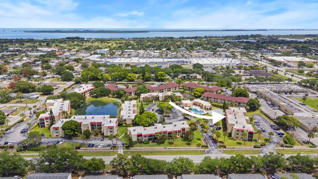 2050 Oleander Boulevard 1-106, Fort Pierce, FL 34950