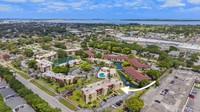 2050 Oleander Boulevard 1-106, Fort Pierce, FL 34950