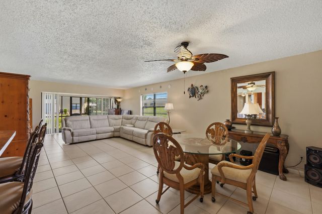 2050 Oleander Boulevard 1-106, Fort Pierce, FL 34950