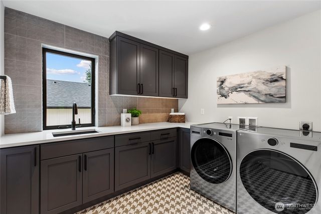 1504 3rd Street, Kirkland, WA 98033