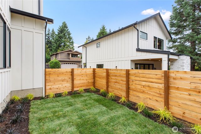 1504 3rd Street, Kirkland, WA 98033