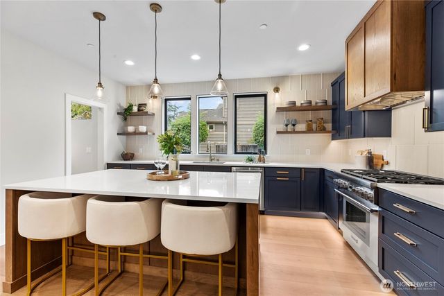 1504 3rd Street, Kirkland, WA 98033