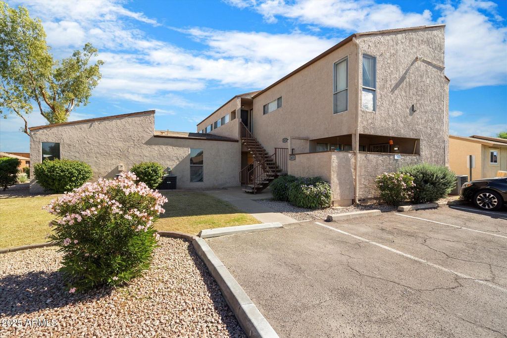 2673 E OAKLEAF Drive, Tempe, AZ 85288 — photo 2