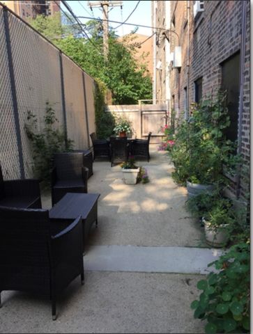 640 W Waveland Avenue 4A, Chicago, IL 60613
