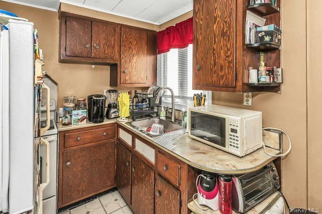 62 Ash Street, Valley Stream, NY 11580