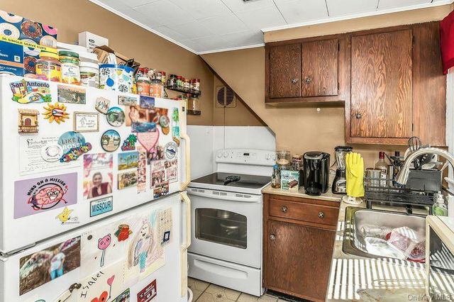 62 Ash Street, Valley Stream, NY 11580