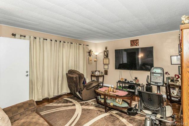 62 Ash Street, Valley Stream, NY 11580