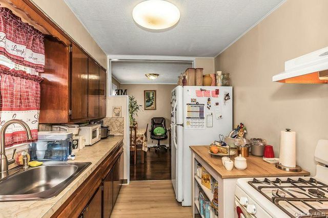 62 Ash Street, Valley Stream, NY 11580