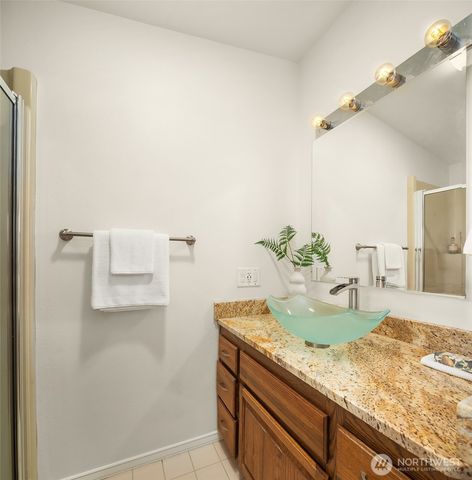 12210 NE 64th Street, Kirkland, WA 98033