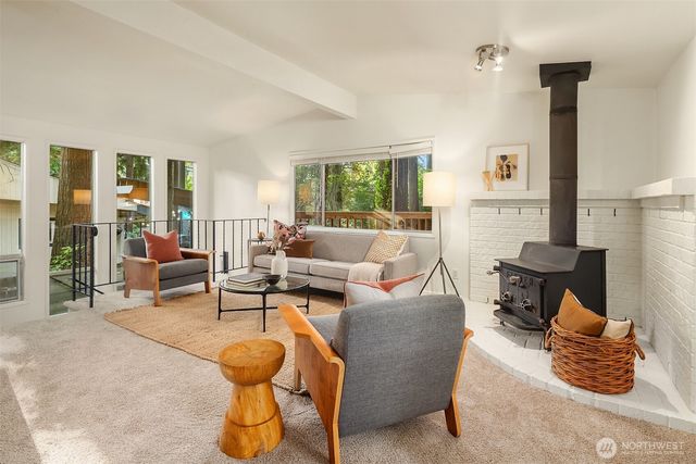12210 NE 64th Street, Kirkland, WA 98033