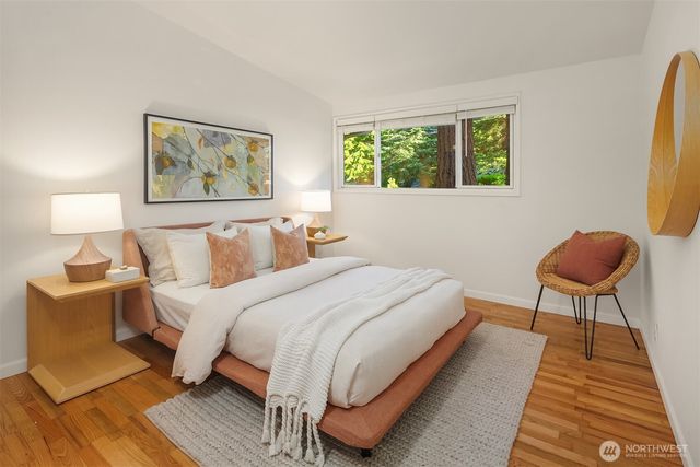12210 NE 64th Street, Kirkland, WA 98033