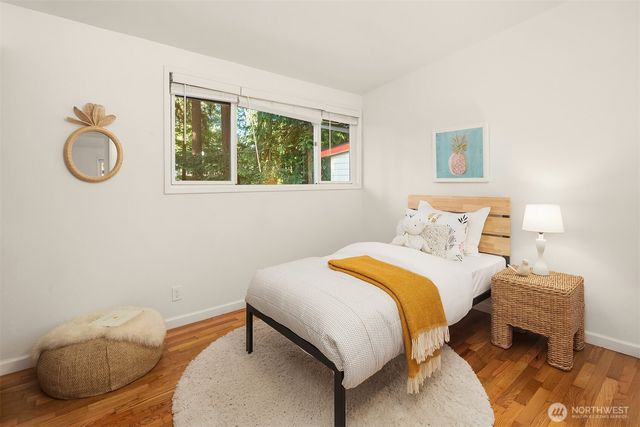 12210 NE 64th Street, Kirkland, WA 98033
