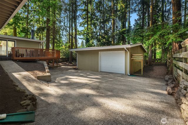 12210 NE 64th Street, Kirkland, WA 98033
