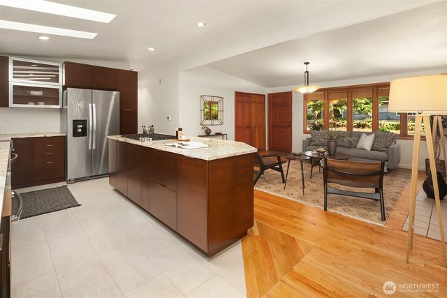 12210 NE 64th Street, Kirkland, WA 98033