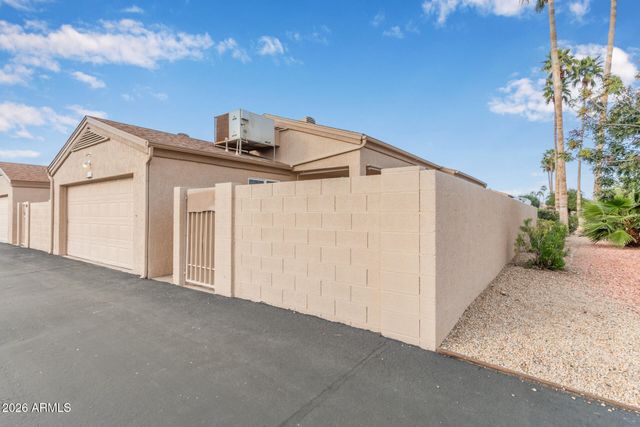 18202 N 136TH Avenue, Sun City West, AZ 85375