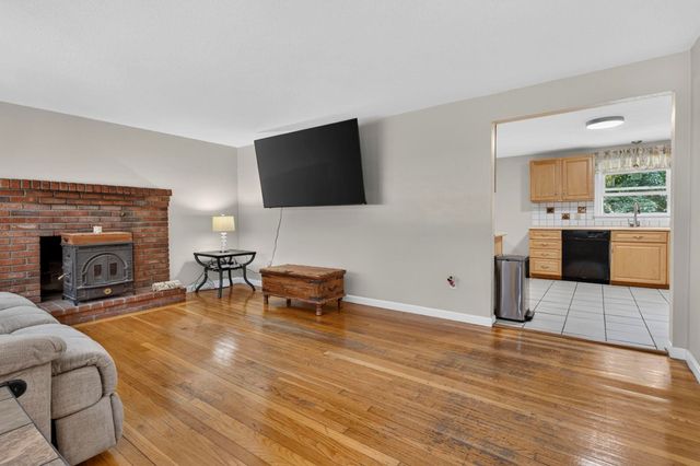 25 Bedard Avenue, Derry, NH 03038