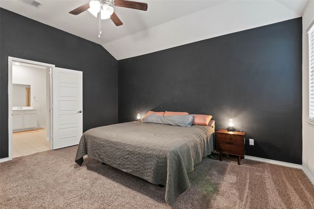 3816 Waldorf Drive, Denton, TX 76208