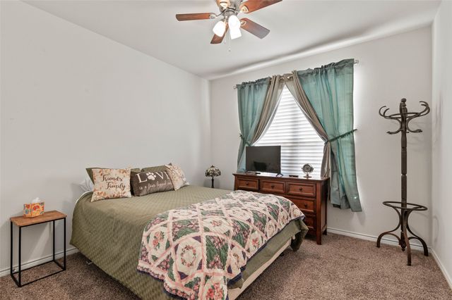 3816 Waldorf Drive, Denton, TX 76208