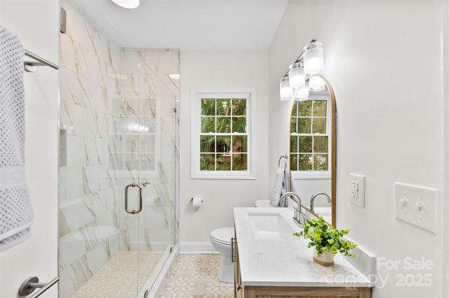 634 Carolina Avenue, Gastonia, NC 28052