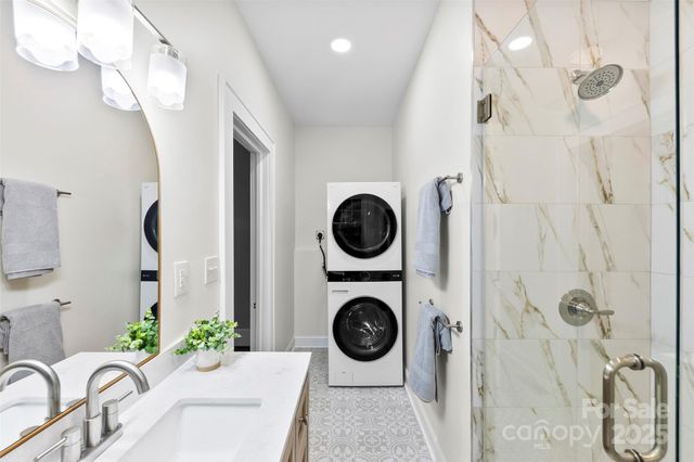 634 Carolina Avenue, Gastonia, NC 28052