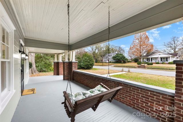 634 Carolina Avenue, Gastonia, NC 28052