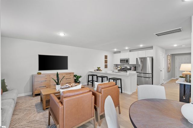 711 Mckissick Drive, Reidville, SC 29375