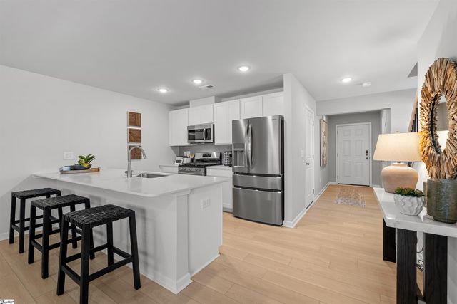 711 Mckissick Drive, Reidville, SC 29375