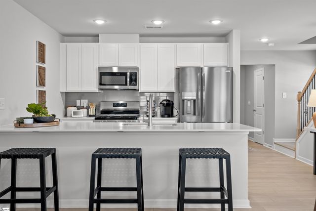 711 Mckissick Drive, Reidville, SC 29375