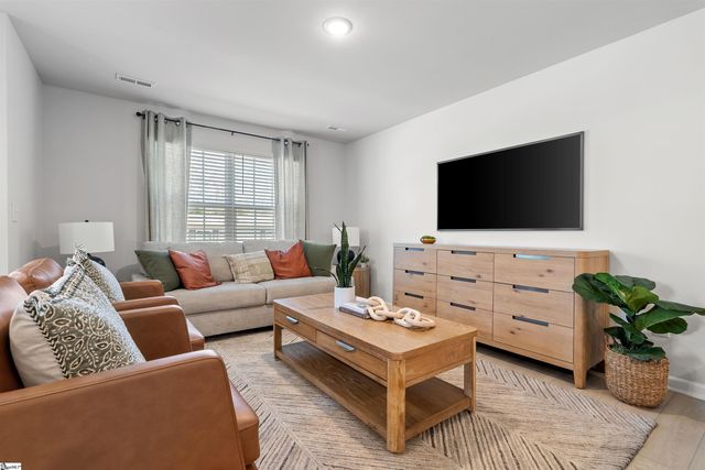 711 Mckissick Drive, Reidville, SC 29375