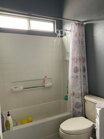 423 Sharp Spur Street SW, Albuquerque, NM 87121