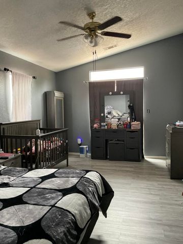 423 Sharp Spur Street SW, Albuquerque, NM 87121