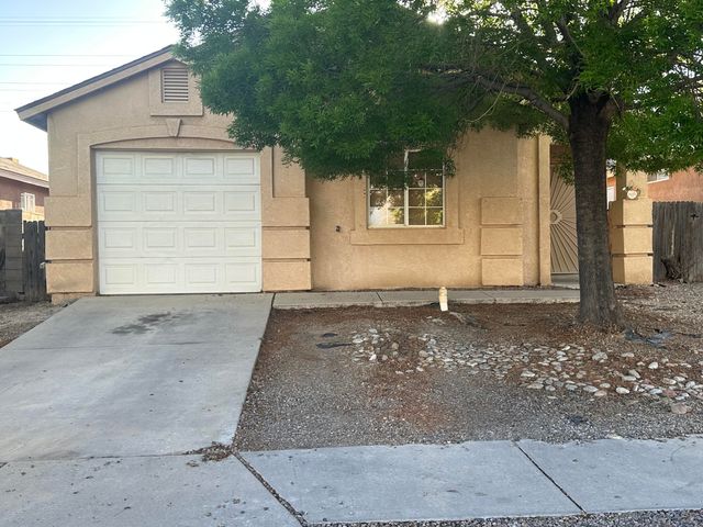 423 Sharp Spur Street SW, Albuquerque, NM 87121