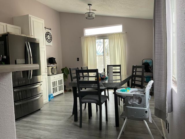 423 Sharp Spur Street SW, Albuquerque, NM 87121