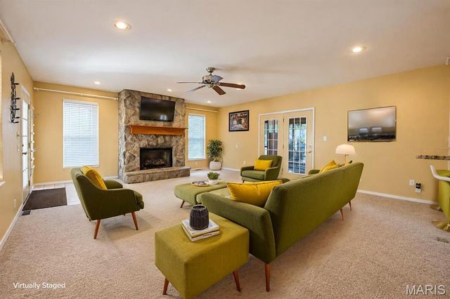 9 Glenview Drive, Belleview, IL 62223