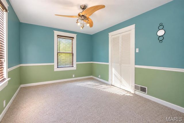9 Glenview Drive, Belleview, IL 62223