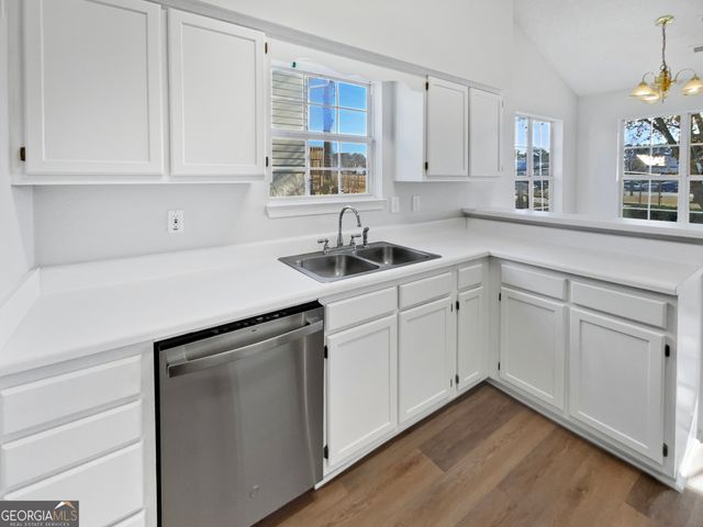 1286 Crestridge Lane, Riverdale, GA 30296