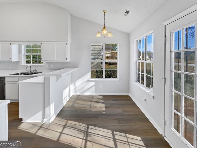 1286 Crestridge Lane, Riverdale, GA 30296