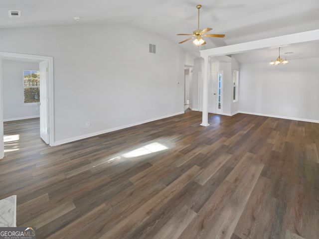 1286 Crestridge Lane, Riverdale, GA 30296