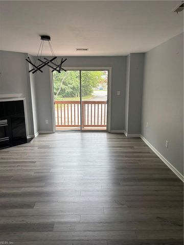 1563 N King ST, Hampton, VA 23669
