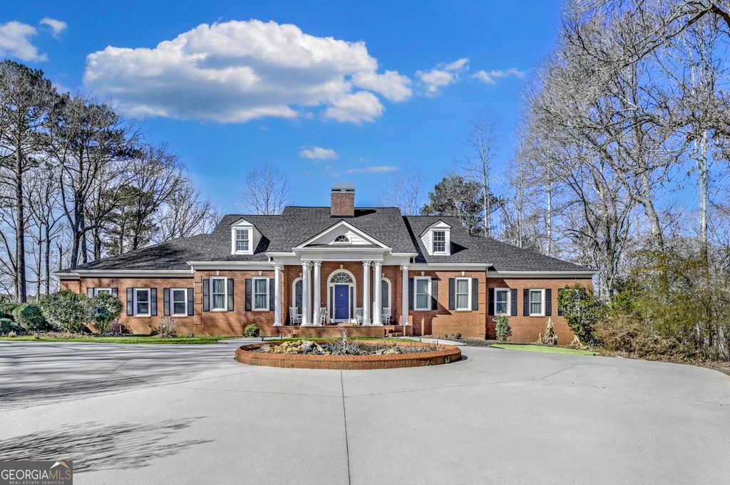 300 Island Cove Drive, Newnan, GA 30263