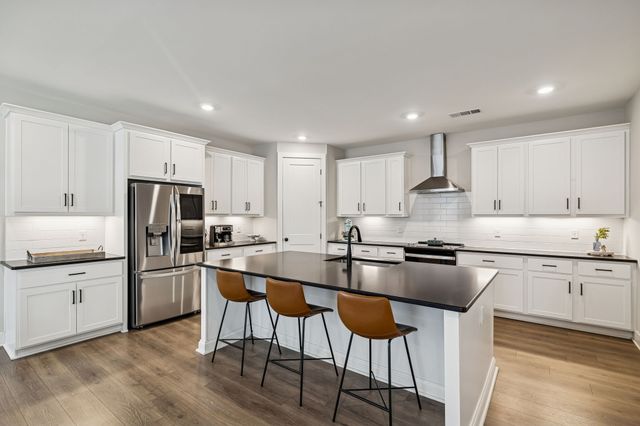 6731 Walsham Dr, Smyrna, TN 37167