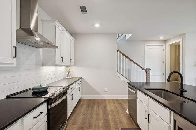 6731 Walsham Dr, Smyrna, TN 37167