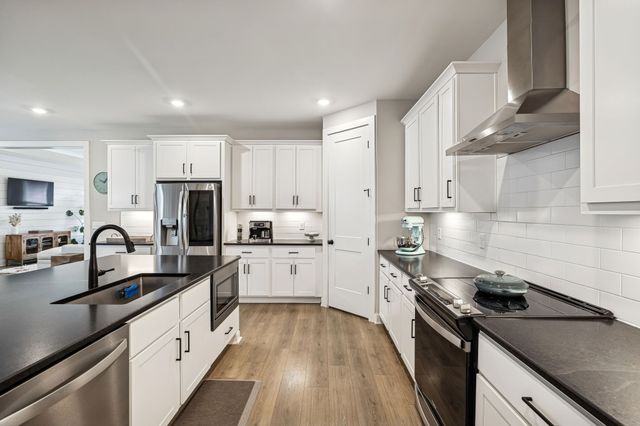 6731 Walsham Dr, Smyrna, TN 37167