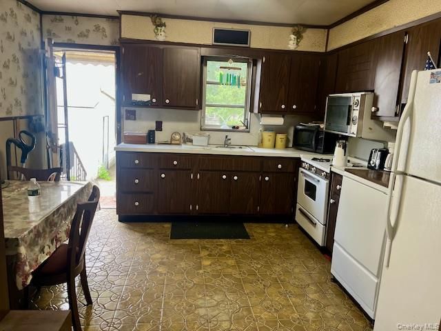 8032 90th Avenue, Woodhaven, NY 11421