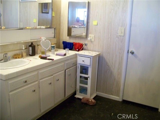 661 San Juan, Hemet, CA 92543